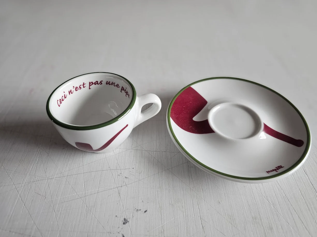 Ceci n'est pas une Pipe - Official 2004 René Magritte Espresso Cup + Saucer - Image 2