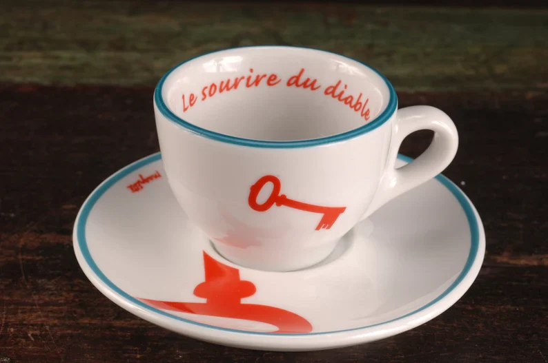 Le sourire du diable - Official 2004 René Magritte Espresso Cup + Saucer